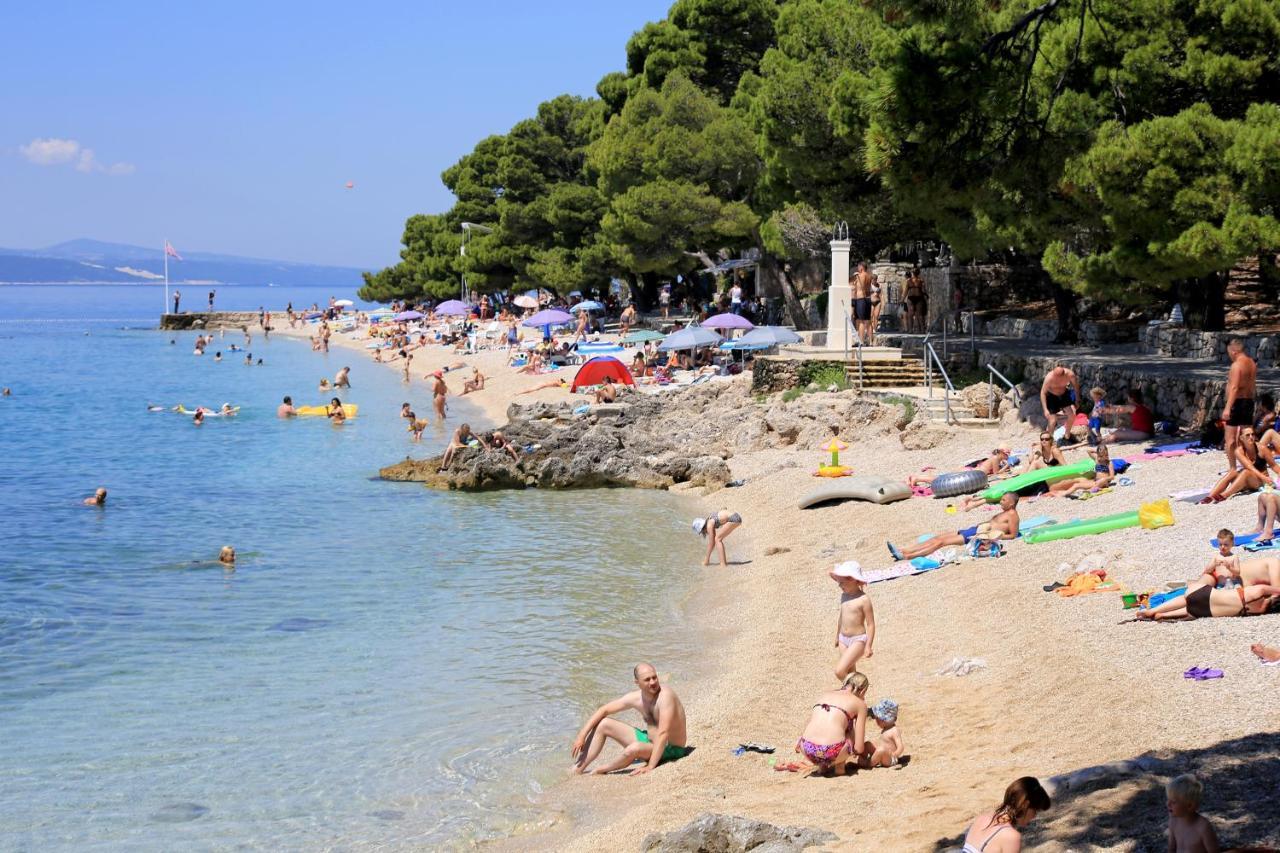 Apartments With A Parking Space Brela, Makarska - 16603 Екстер'єр фото