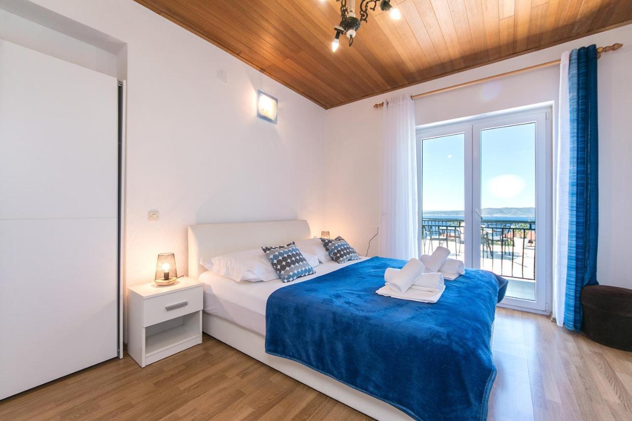 Apartments With A Parking Space Brela, Makarska - 16603 Екстер'єр фото