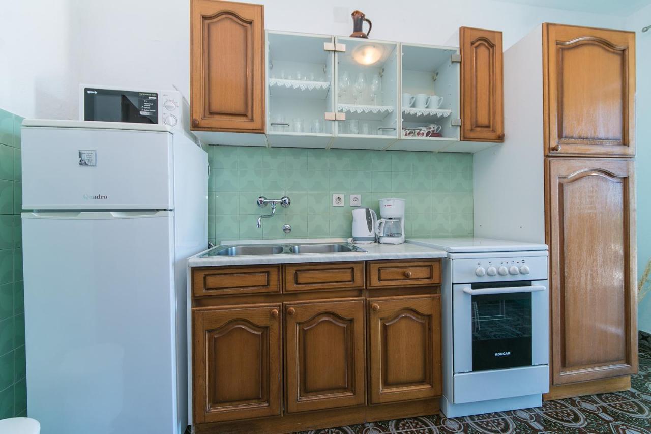 Apartments With A Parking Space Brela, Makarska - 16603 Екстер'єр фото