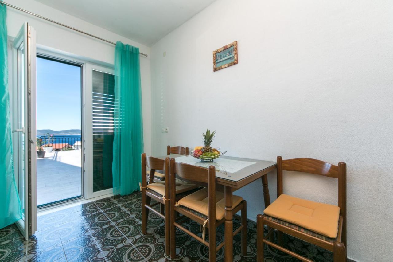 Apartments With A Parking Space Brela, Makarska - 16603 Екстер'єр фото